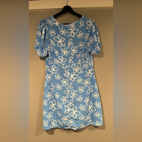 Glamorous corset front puff sleeve mini shift dress in blue scribble from ASOS - Picture 5 of 5